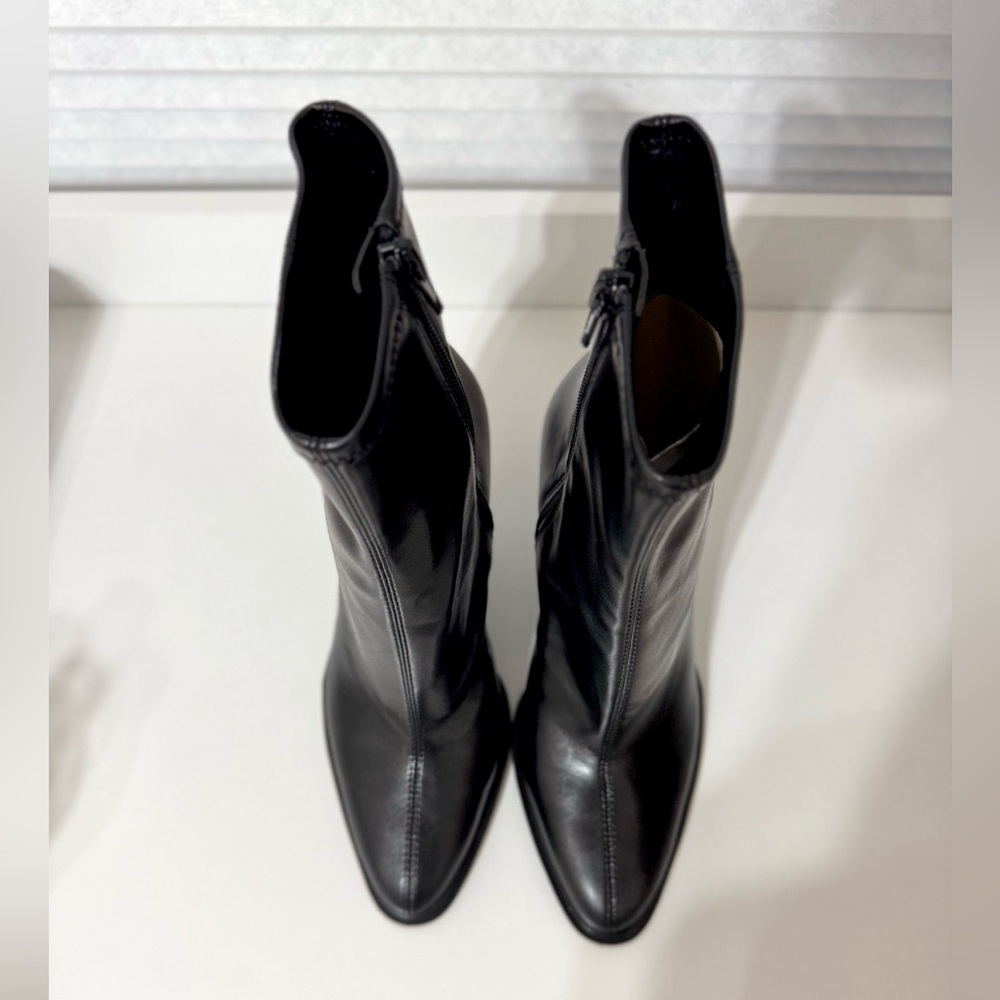 Zara Women’s Sleek Black Pointed Heeled Boots - Picture 5 of 9